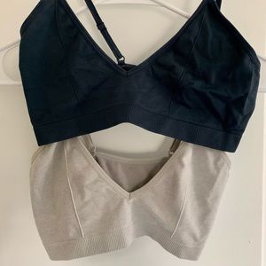 Set of 2 Colsie Bralette in M brand new